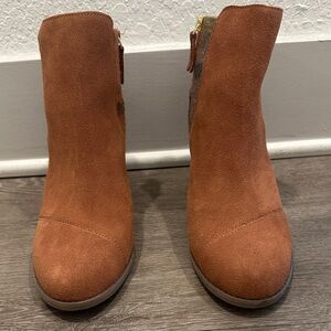 Toms Suede Ankle Boots in Rust